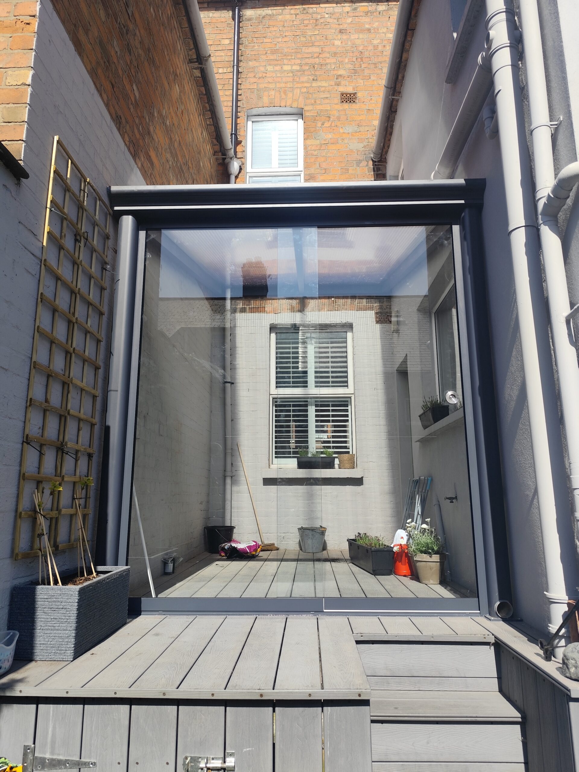 small veranda with doors belfast